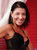 nude hot mature woman